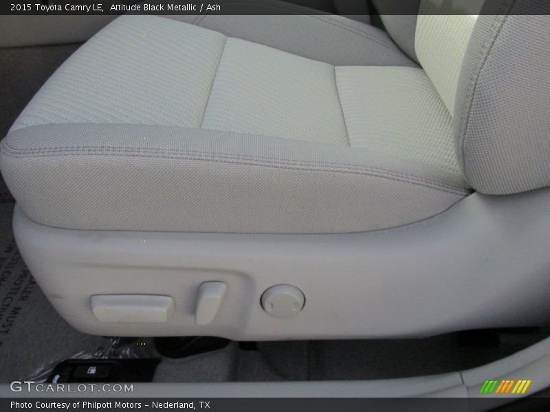 Attitude Black Metallic / Ash 2015 Toyota Camry LE