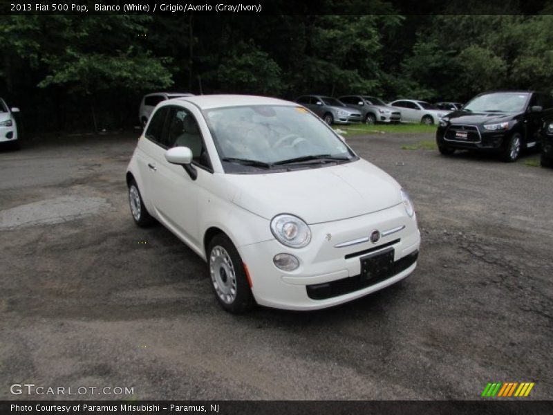 Bianco (White) / Grigio/Avorio (Gray/Ivory) 2013 Fiat 500 Pop