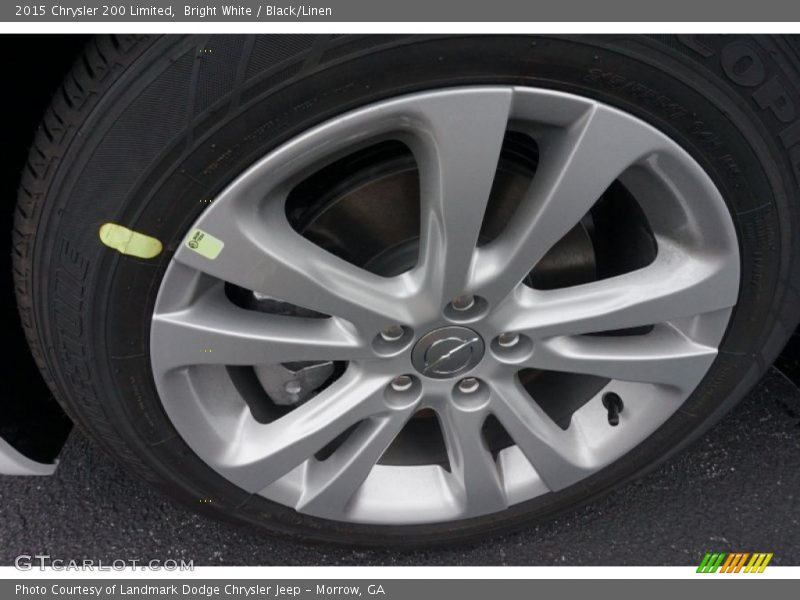 Bright White / Black/Linen 2015 Chrysler 200 Limited