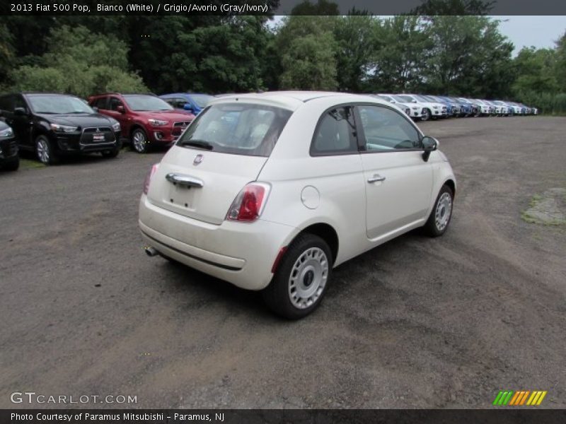 Bianco (White) / Grigio/Avorio (Gray/Ivory) 2013 Fiat 500 Pop