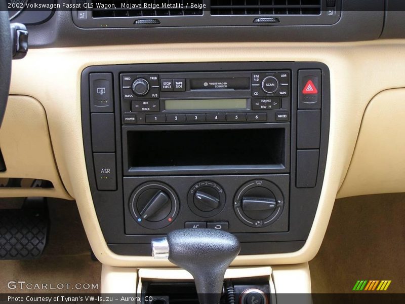 Mojave Beige Metallic / Beige 2002 Volkswagen Passat GLS Wagon