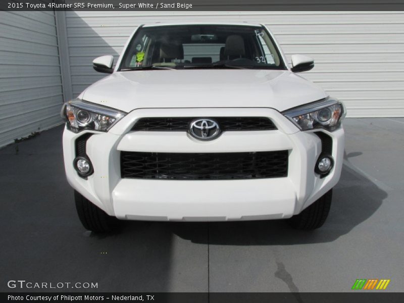 Super White / Sand Beige 2015 Toyota 4Runner SR5 Premium