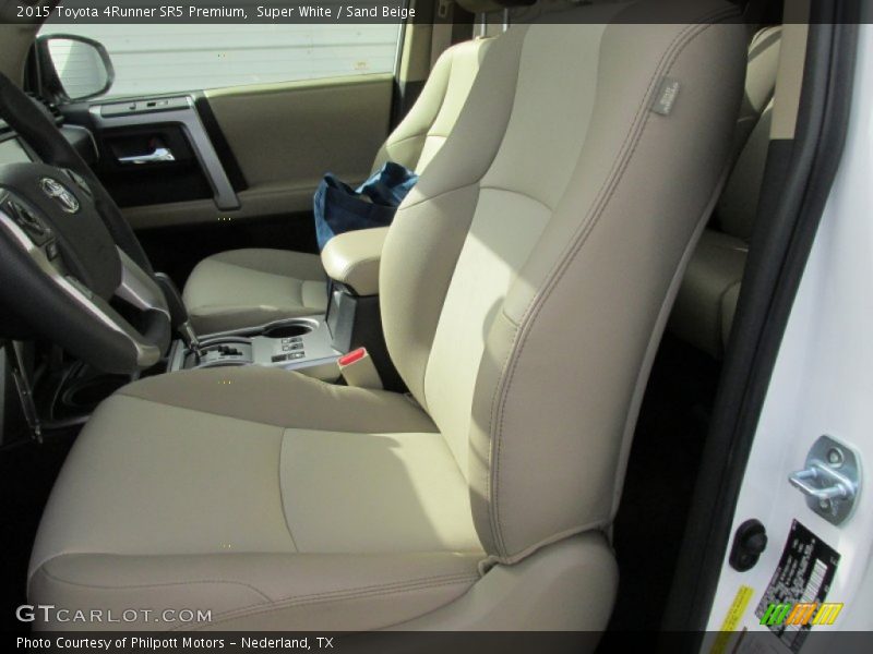 Super White / Sand Beige 2015 Toyota 4Runner SR5 Premium