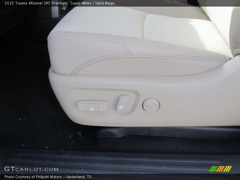 Super White / Sand Beige 2015 Toyota 4Runner SR5 Premium