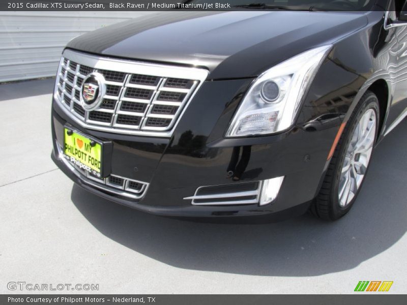 Black Raven / Medium Titanium/Jet Black 2015 Cadillac XTS Luxury Sedan
