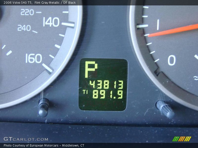 Flint Gray Metallic / Off Black 2006 Volvo S40 T5