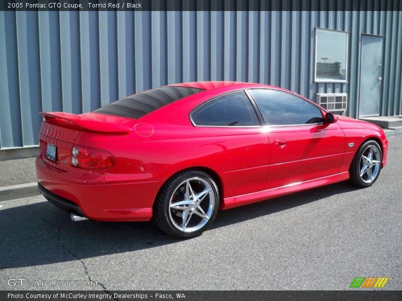 Torrid Red / Black 2005 Pontiac GTO Coupe