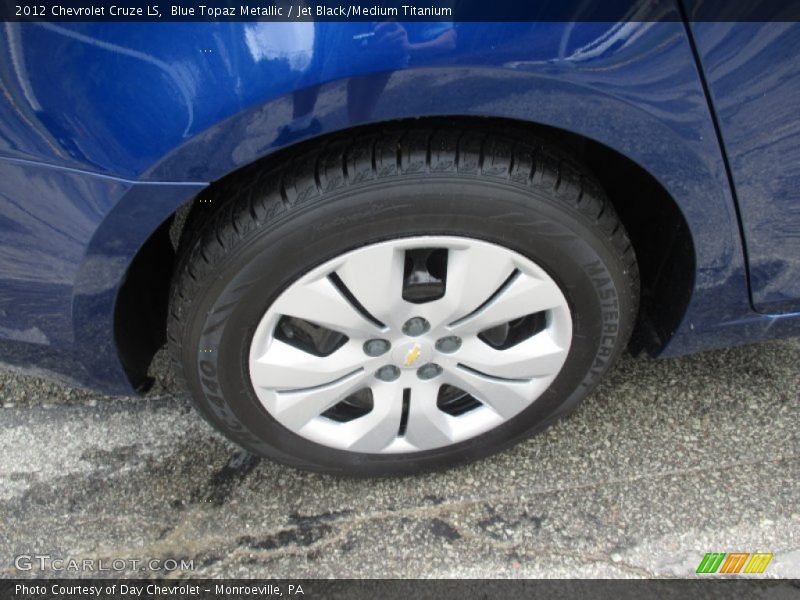 Blue Topaz Metallic / Jet Black/Medium Titanium 2012 Chevrolet Cruze LS