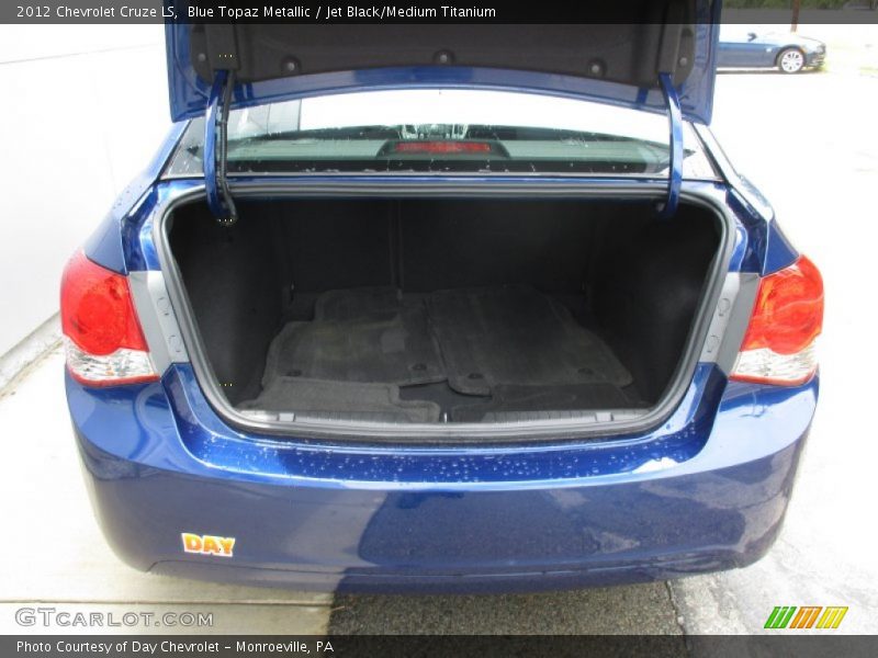 Blue Topaz Metallic / Jet Black/Medium Titanium 2012 Chevrolet Cruze LS