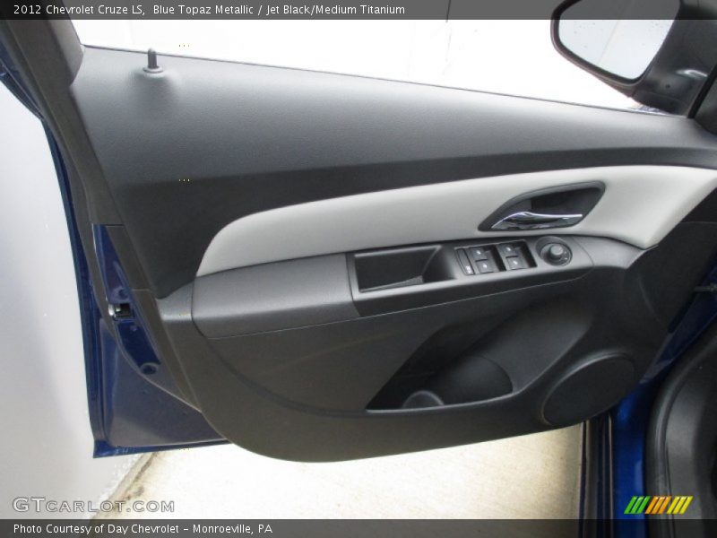 Blue Topaz Metallic / Jet Black/Medium Titanium 2012 Chevrolet Cruze LS