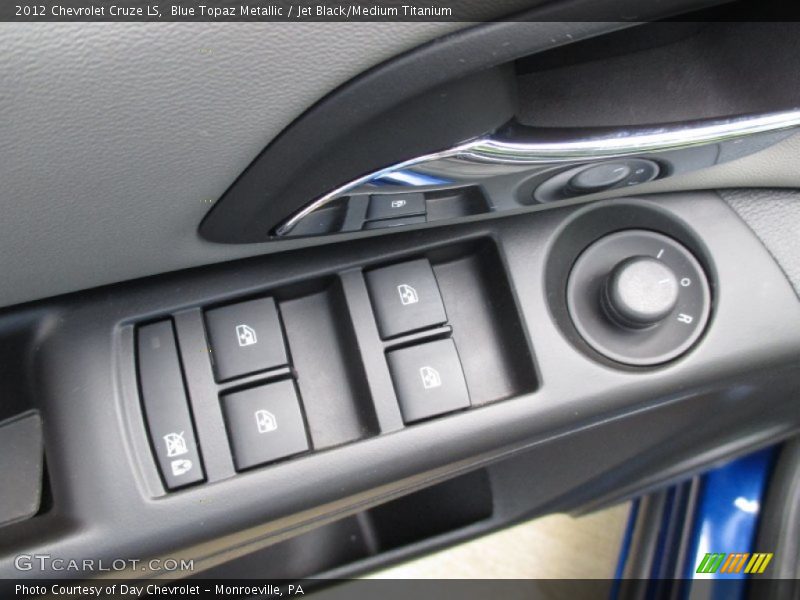 Blue Topaz Metallic / Jet Black/Medium Titanium 2012 Chevrolet Cruze LS
