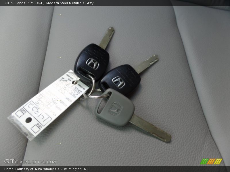 Modern Steel Metallic / Gray 2015 Honda Pilot EX-L
