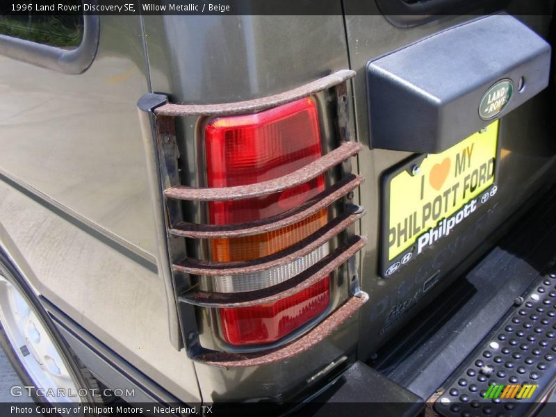 Willow Metallic / Beige 1996 Land Rover Discovery SE