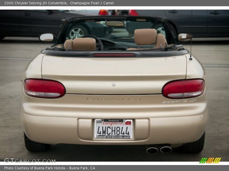 Champagne Pearl / Camel 2000 Chrysler Sebring JXi Convertible
