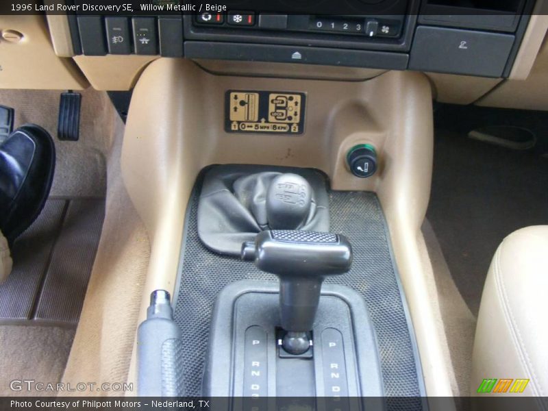 Willow Metallic / Beige 1996 Land Rover Discovery SE