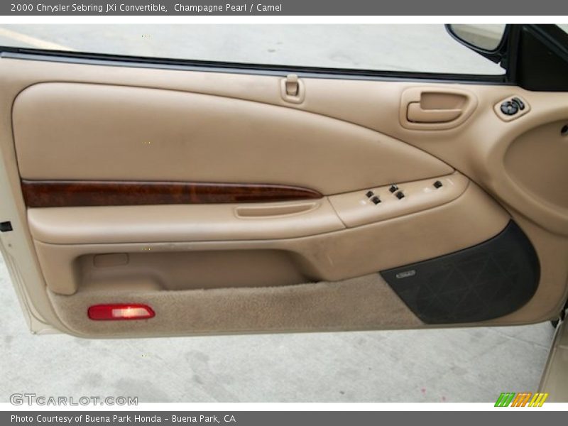 Champagne Pearl / Camel 2000 Chrysler Sebring JXi Convertible