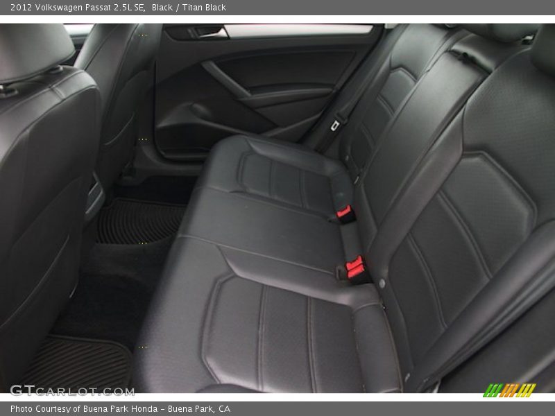 Black / Titan Black 2012 Volkswagen Passat 2.5L SE