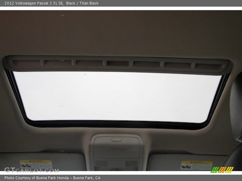 Black / Titan Black 2012 Volkswagen Passat 2.5L SE