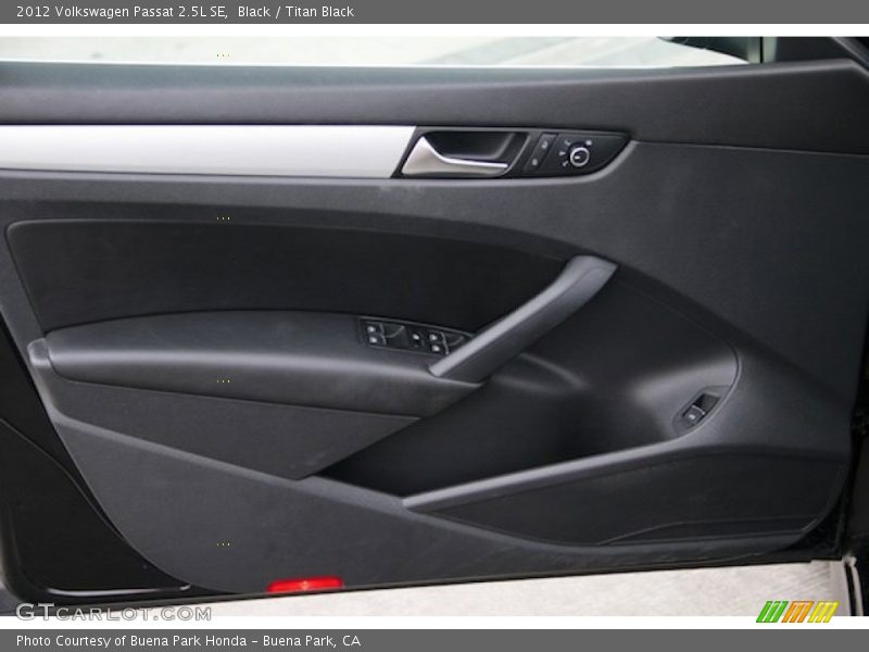 Black / Titan Black 2012 Volkswagen Passat 2.5L SE