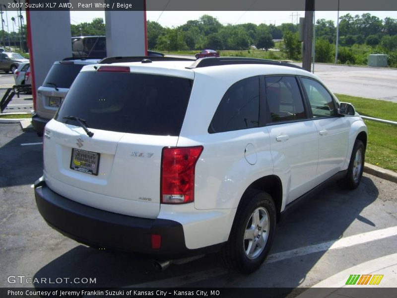 Pearl White / Beige 2007 Suzuki XL7 AWD