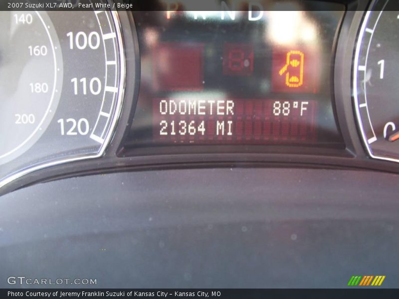 Pearl White / Beige 2007 Suzuki XL7 AWD
