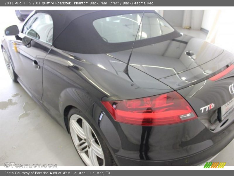Phantom Black Pearl Effect / Black/Magma Red 2011 Audi TT S 2.0T quattro Roadster