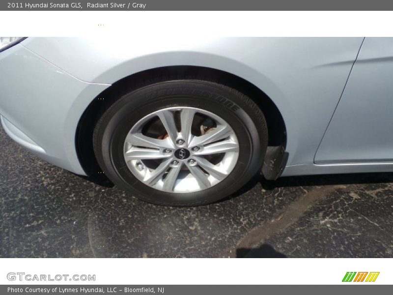 Radiant Silver / Gray 2011 Hyundai Sonata GLS