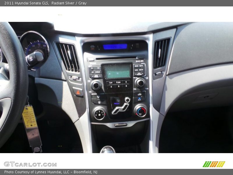 Radiant Silver / Gray 2011 Hyundai Sonata GLS
