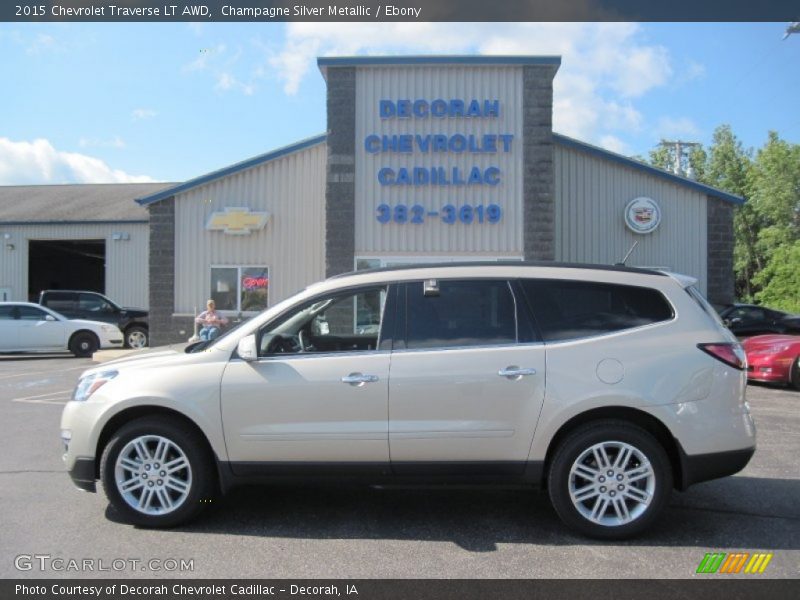 Champagne Silver Metallic / Ebony 2015 Chevrolet Traverse LT AWD