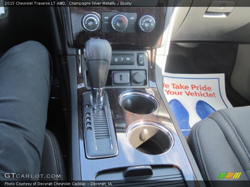 Champagne Silver Metallic / Ebony 2015 Chevrolet Traverse LT AWD