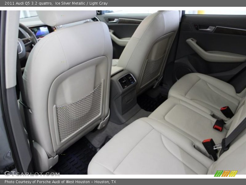 Ice Silver Metallic / Light Gray 2011 Audi Q5 3.2 quattro