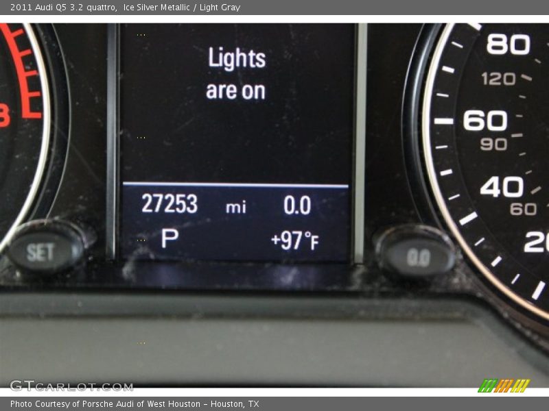 Ice Silver Metallic / Light Gray 2011 Audi Q5 3.2 quattro