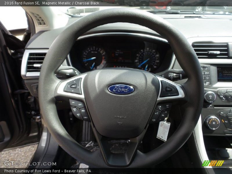 Magnetic Metallic / Charcoal Black 2016 Ford Fusion SE