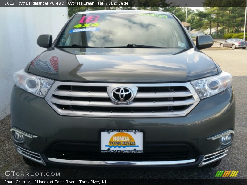 Cypress Green Pearl / Sand Beige 2013 Toyota Highlander V6 4WD