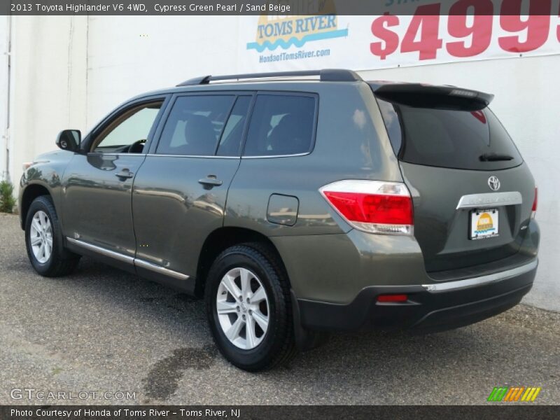 Cypress Green Pearl / Sand Beige 2013 Toyota Highlander V6 4WD
