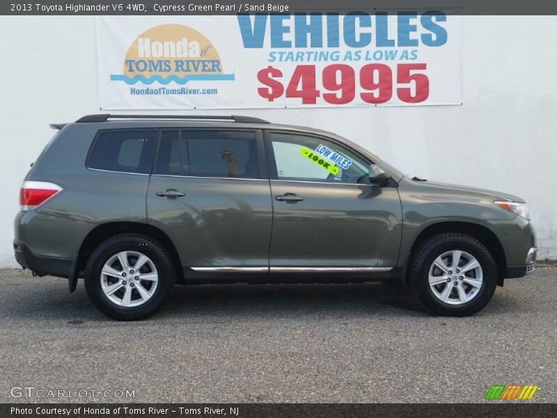 Cypress Green Pearl / Sand Beige 2013 Toyota Highlander V6 4WD