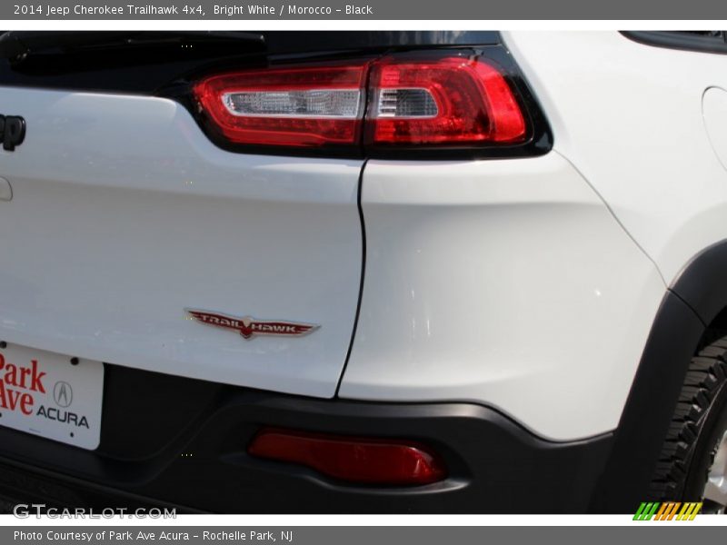 Bright White / Morocco - Black 2014 Jeep Cherokee Trailhawk 4x4