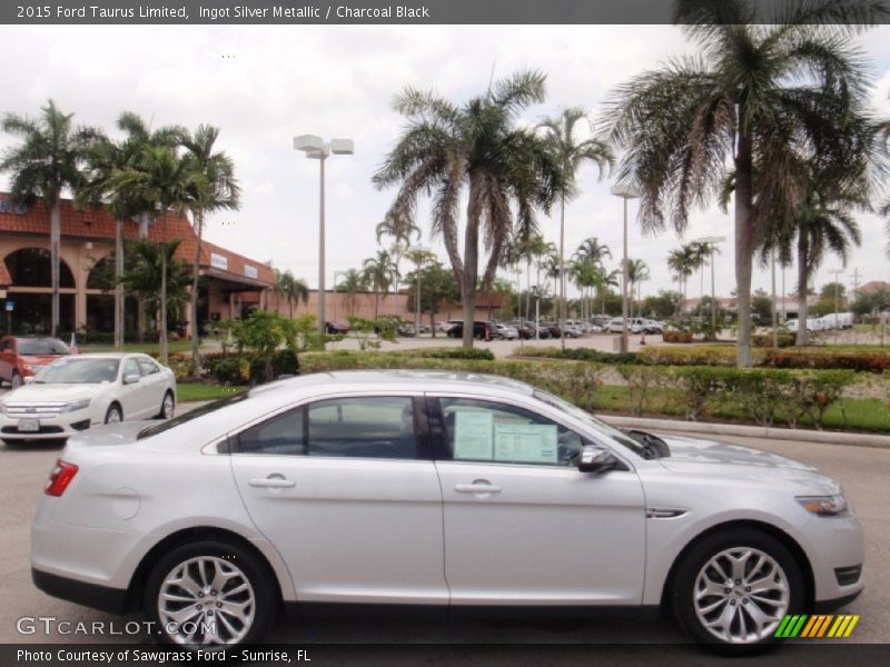 Ingot Silver Metallic / Charcoal Black 2015 Ford Taurus Limited