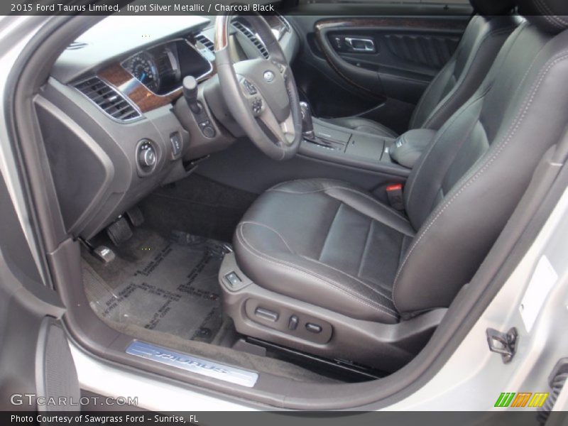 Ingot Silver Metallic / Charcoal Black 2015 Ford Taurus Limited