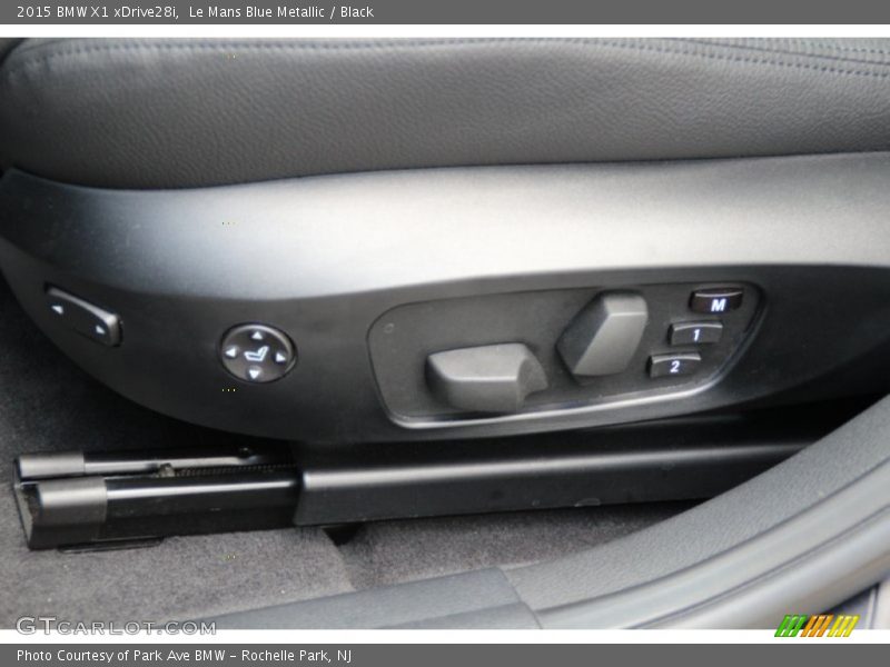 Le Mans Blue Metallic / Black 2015 BMW X1 xDrive28i