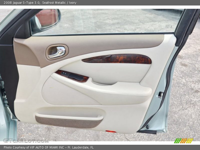 Door Panel of 2008 S-Type 3.0