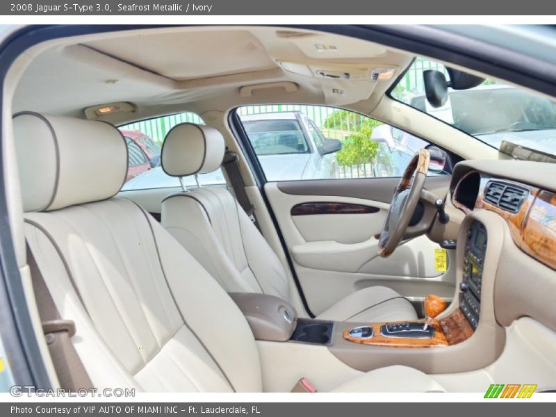 Seafrost Metallic / Ivory 2008 Jaguar S-Type 3.0
