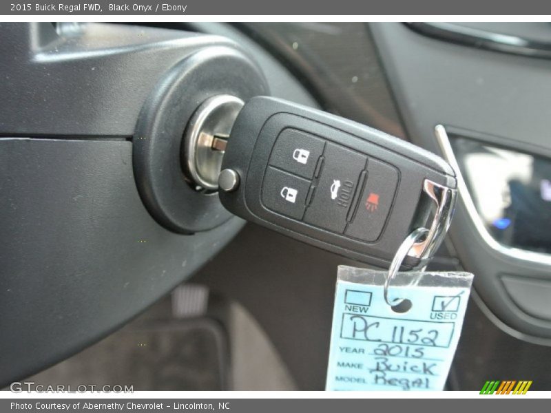 Black Onyx / Ebony 2015 Buick Regal FWD