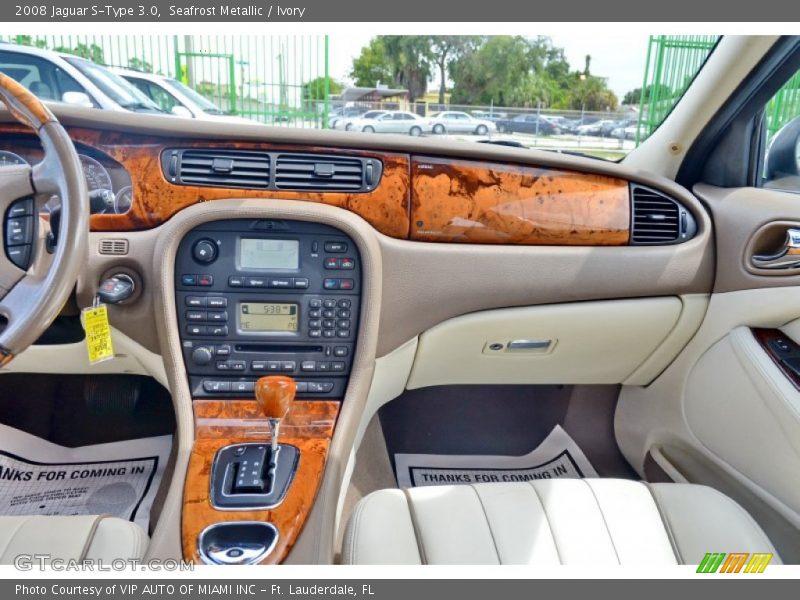 Seafrost Metallic / Ivory 2008 Jaguar S-Type 3.0