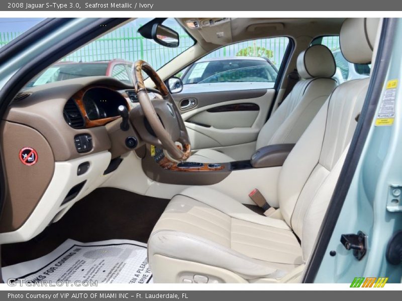 Seafrost Metallic / Ivory 2008 Jaguar S-Type 3.0