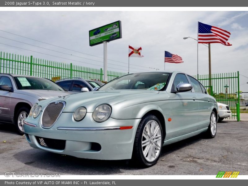 Seafrost Metallic / Ivory 2008 Jaguar S-Type 3.0