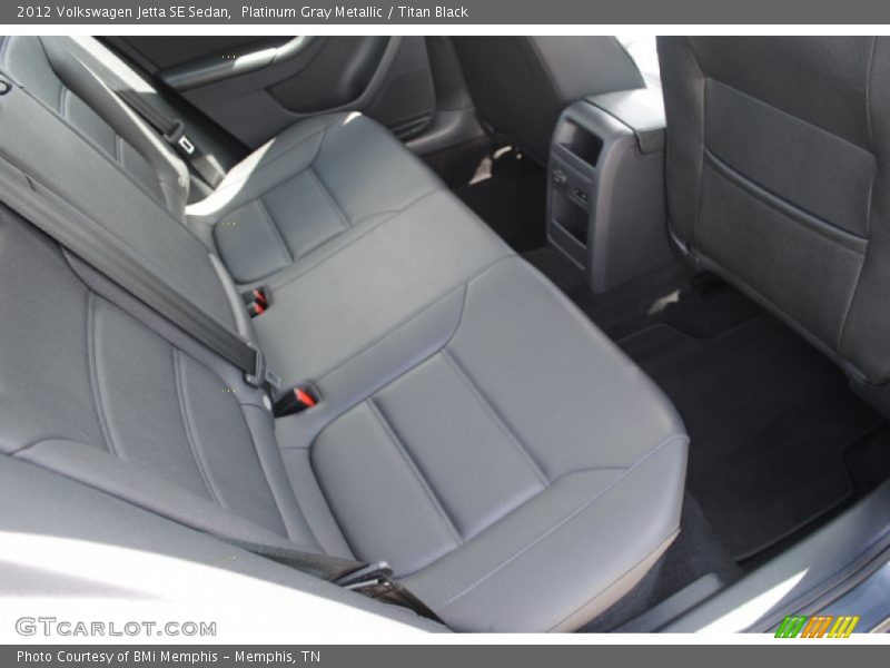 Platinum Gray Metallic / Titan Black 2012 Volkswagen Jetta SE Sedan