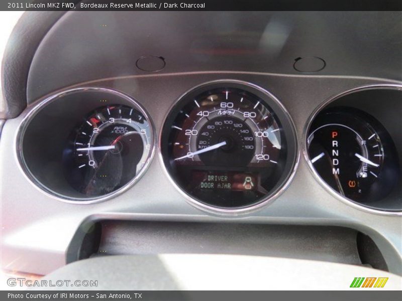 Bordeaux Reserve Metallic / Dark Charcoal 2011 Lincoln MKZ FWD