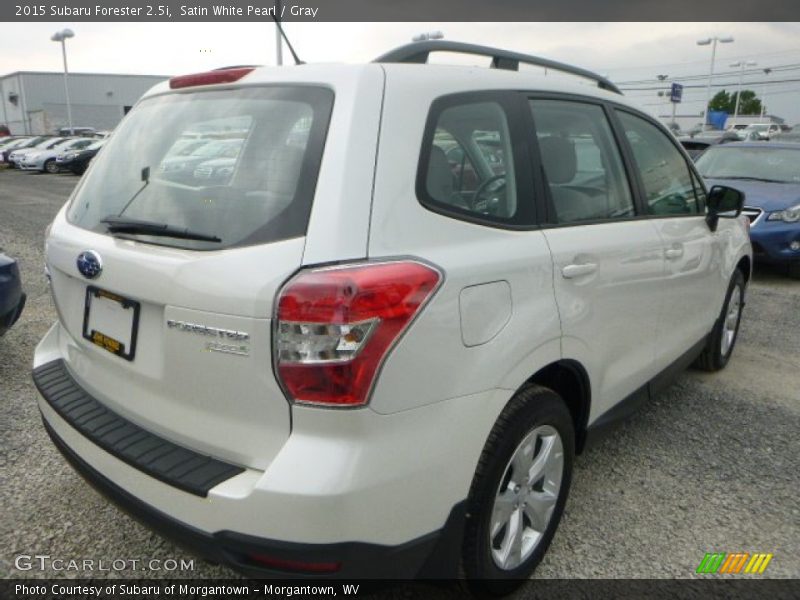 Satin White Pearl / Gray 2015 Subaru Forester 2.5i