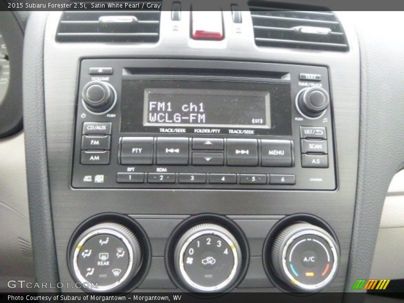 Satin White Pearl / Gray 2015 Subaru Forester 2.5i